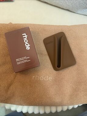 RHODE SNAP ON LIP CASE